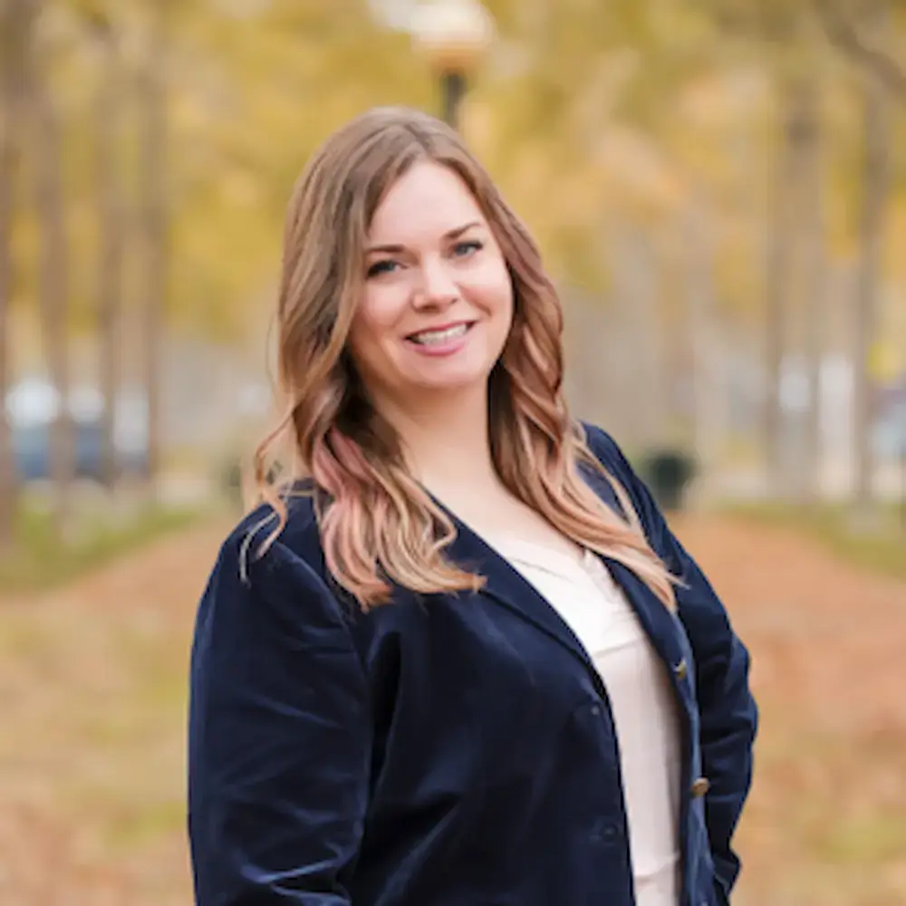 Rhea-Portrait-1-300x300